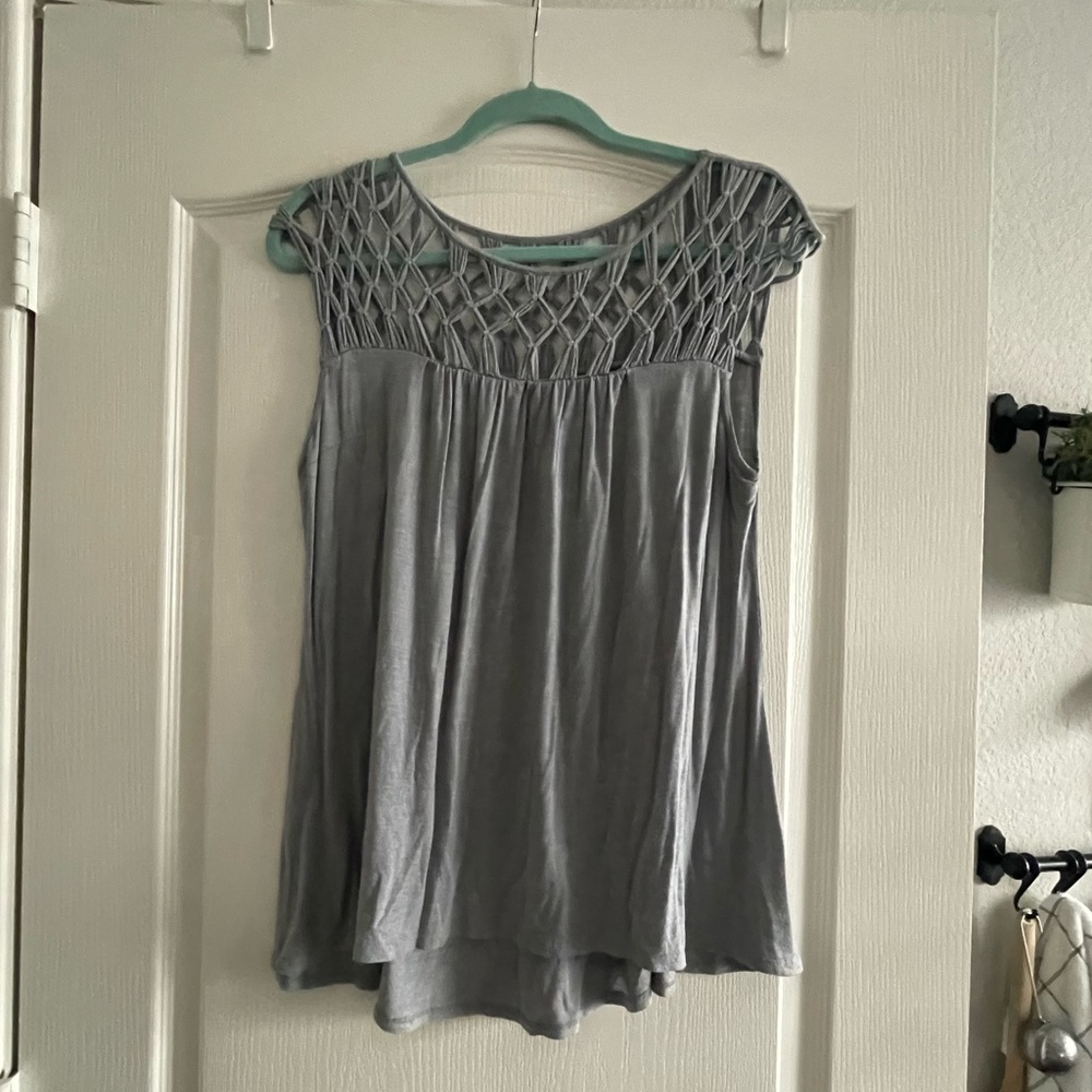 Grey stretchy top with lattice design - small - Anthropologie